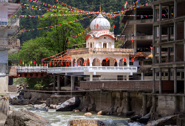 Hot springs in Manikaran