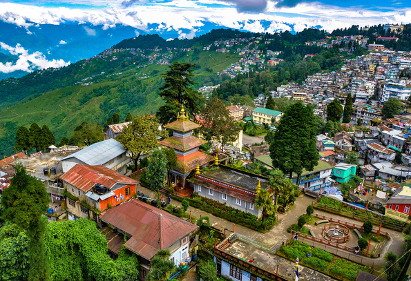 Gangtok, Pelling & Darjeeling Tour