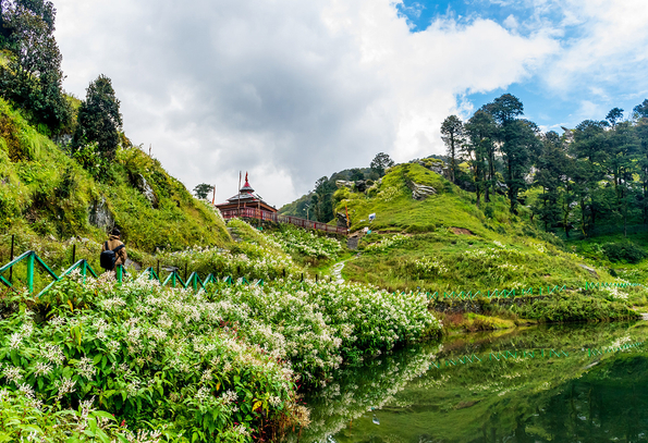 Trekking in Jibhi