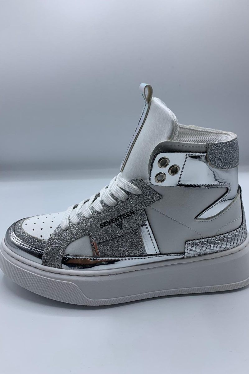 Seventeen – Officina Store