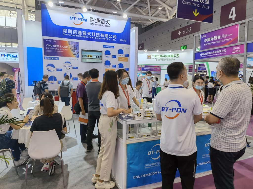 Staffs of BT-PON converse with visitors