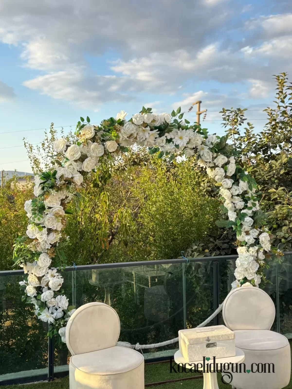 Zeytinli Koru Düğün Salonu Karamürsel gelin damat tahtı