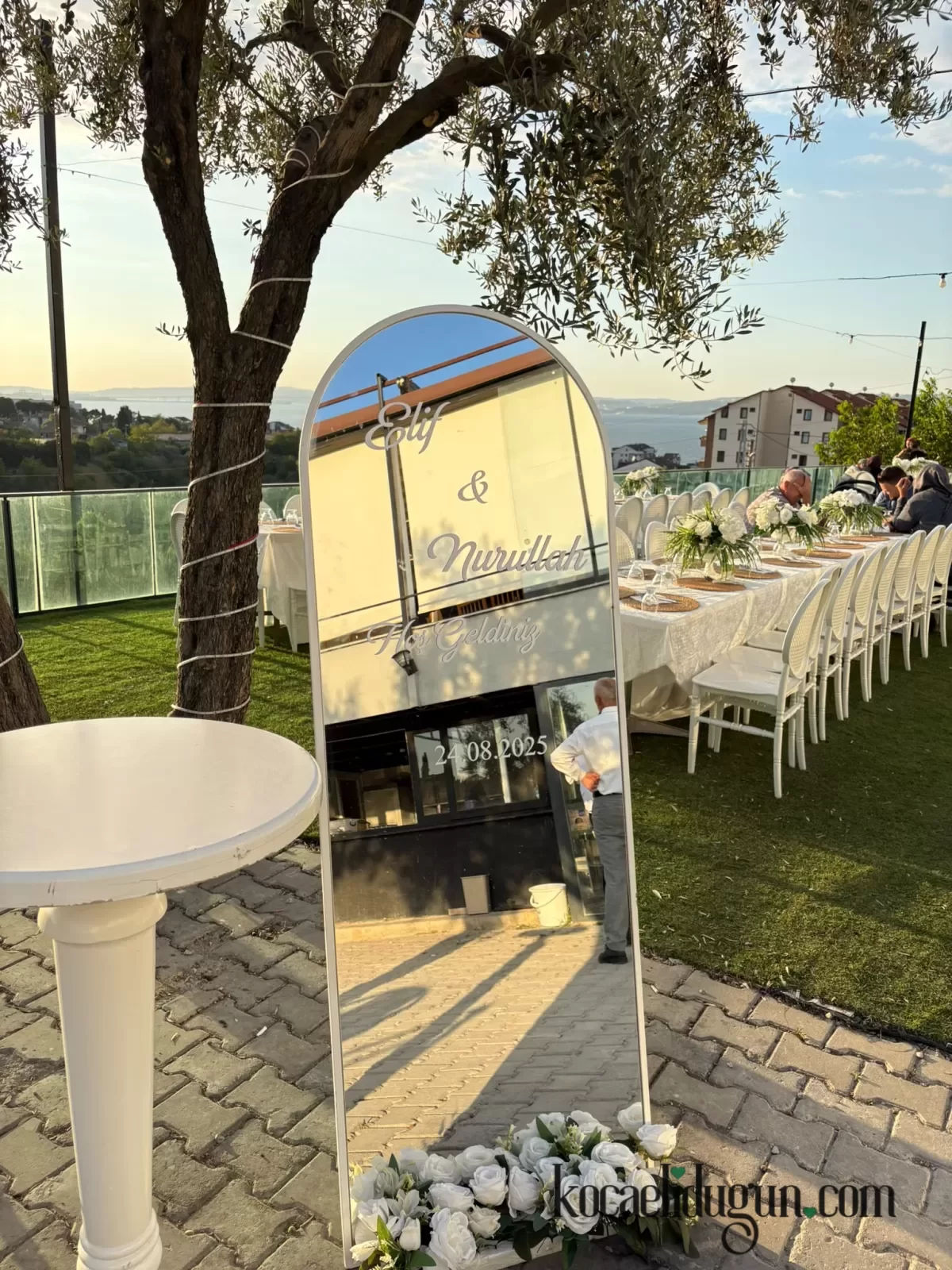 Zeytinli Koru Düğün Salonu Karamürsel ayna manzara detayı