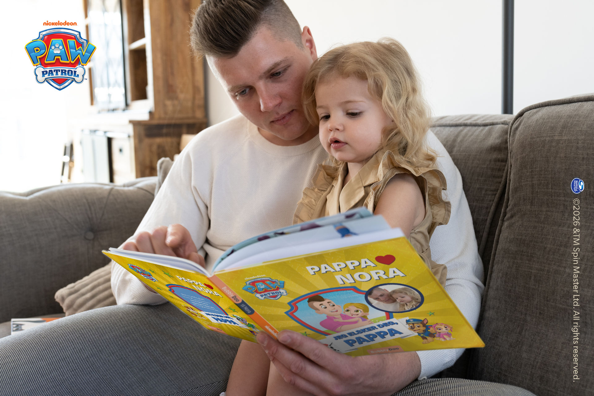 Far, barn og PAW Patrol sammen i denne boken!