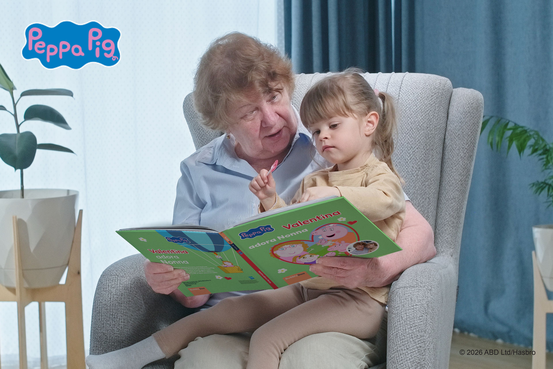 Le tue bimbe o i tuoi bimbi e la loro nonna insieme in un libro di Peppa Pig!