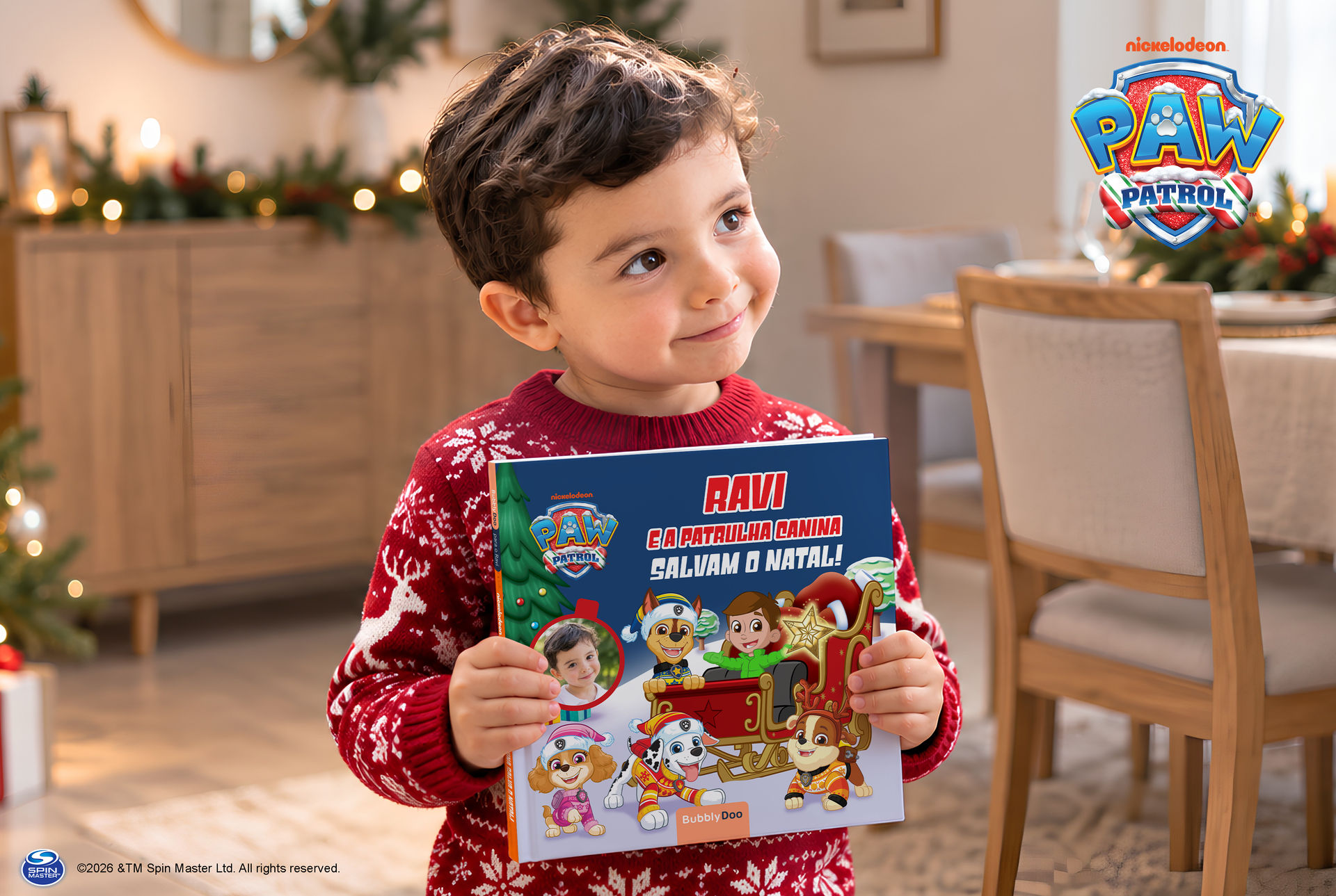 Sua criança, a Patrulha Canina e Papai Noel juntos em um só livro!