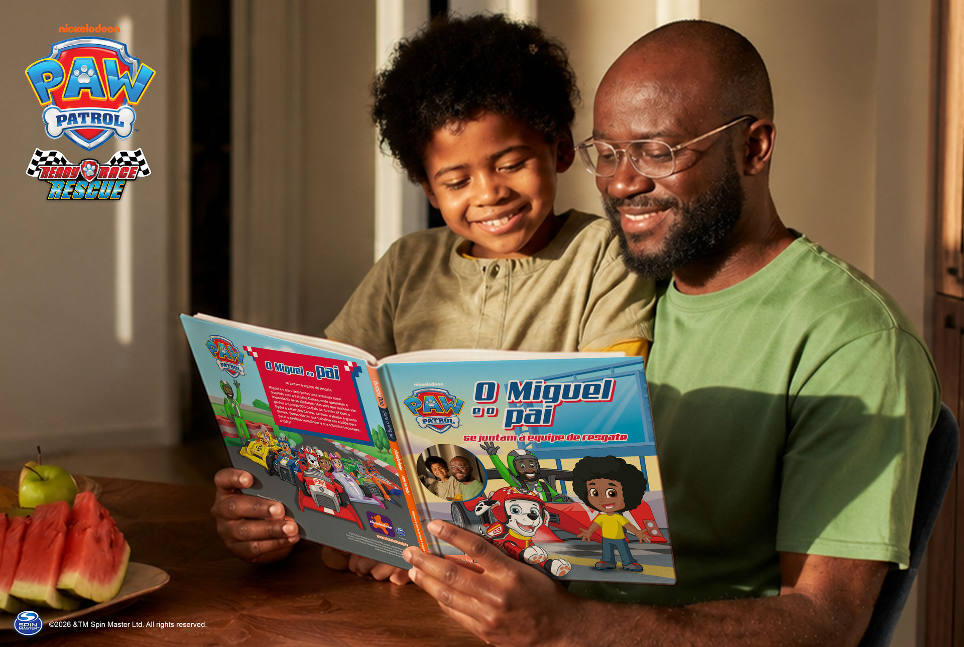 O seu filho ou filha e a Patrulha Pata juntos num livro!