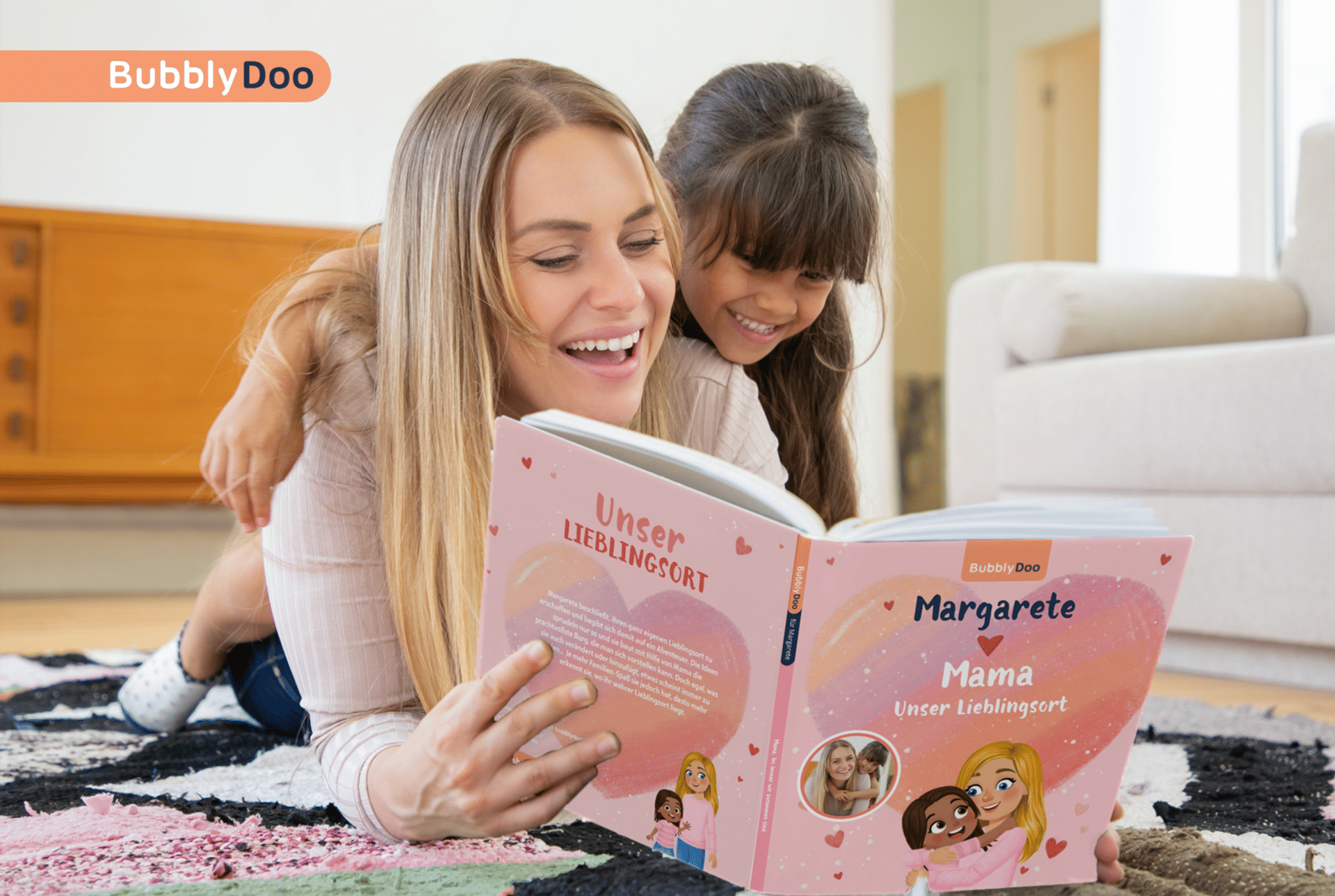 Kinder gemeinsam mit ihrer Mama in einem wundervollen Buch!