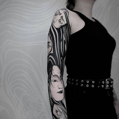Blackwork Tattoo - BUGGKAT Studio Berlin