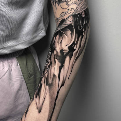 Abstraktion Tattoo - BUGGKAT Studio Berlin