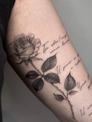 Mikrorealismus Tattoo von KateU, BUGGKAT Berlin