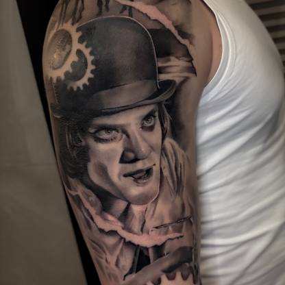 Realistic Tattoo - BUGGKAT Studio Berlin