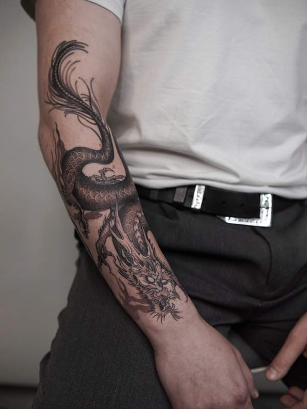 Mikrorealismus Tattoo von KateU, BUGGKAT Berlin