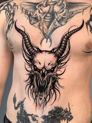 Grafik Tattoo von Anastasia, BUGGKAT Berlin