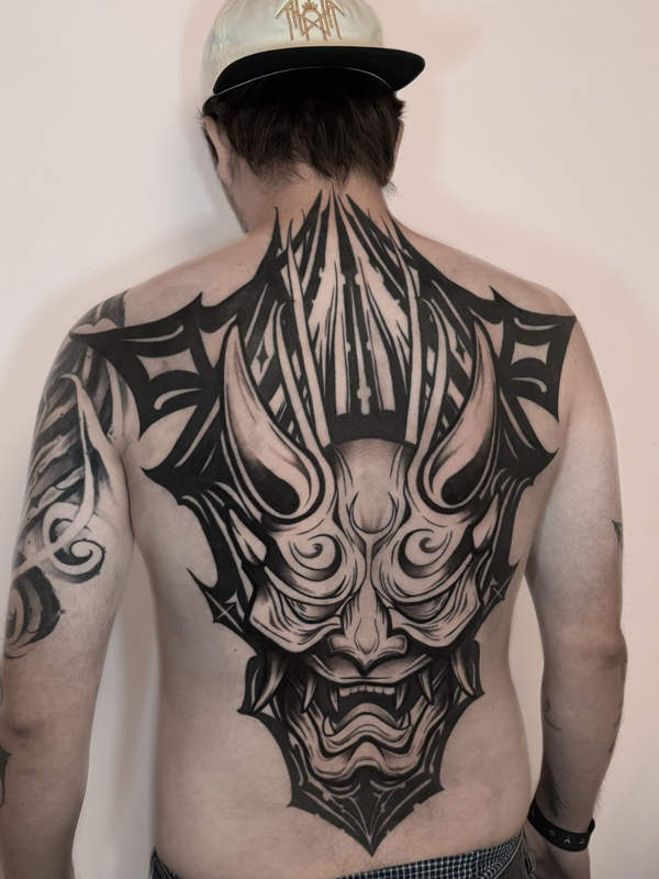 Grafik Tattoo von Anastasia, BUGGKAT Berlin