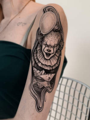 Grafik Tattoo von Anastasia, BUGGKAT Berlin