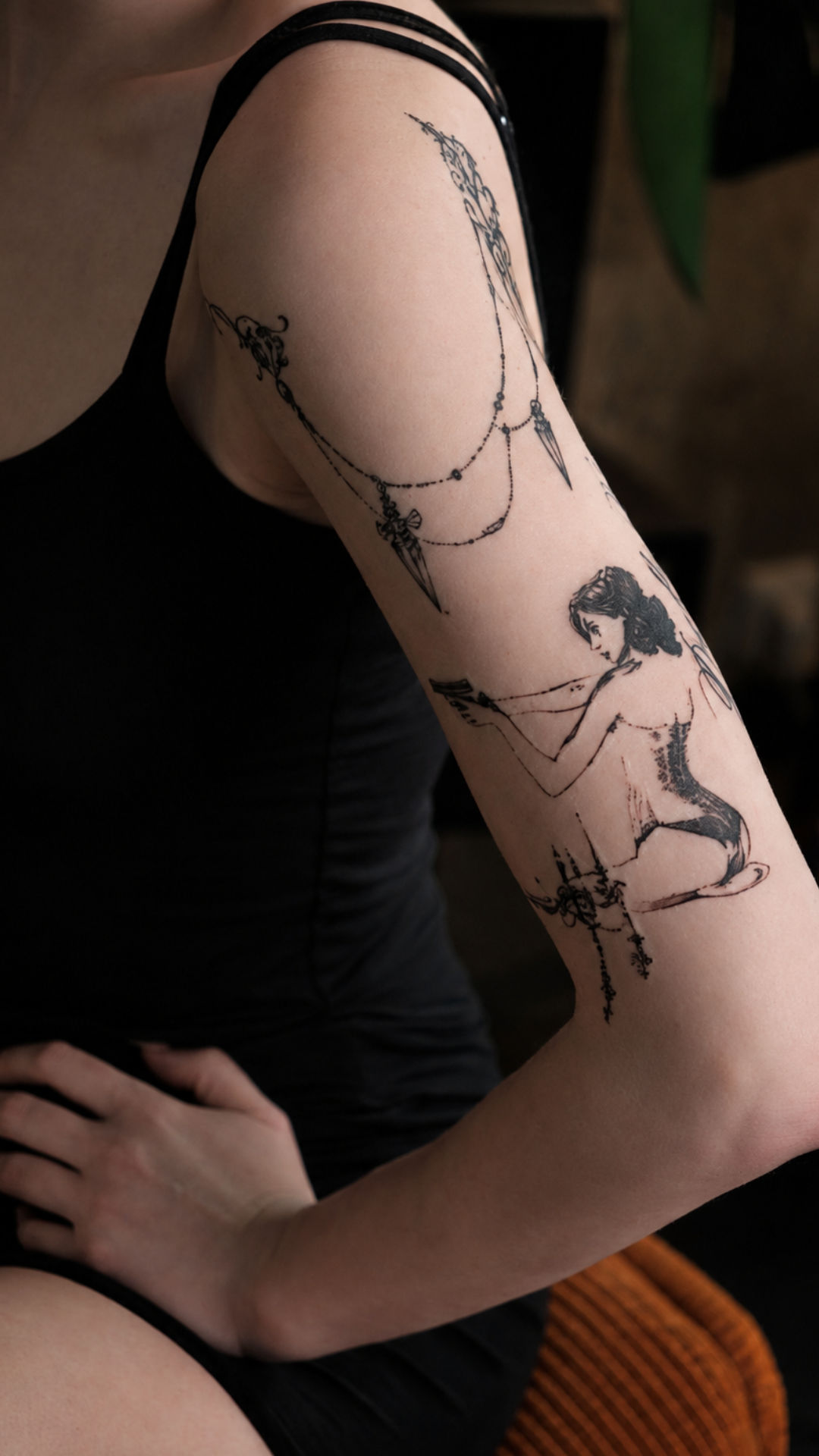 Fineline Tattoo