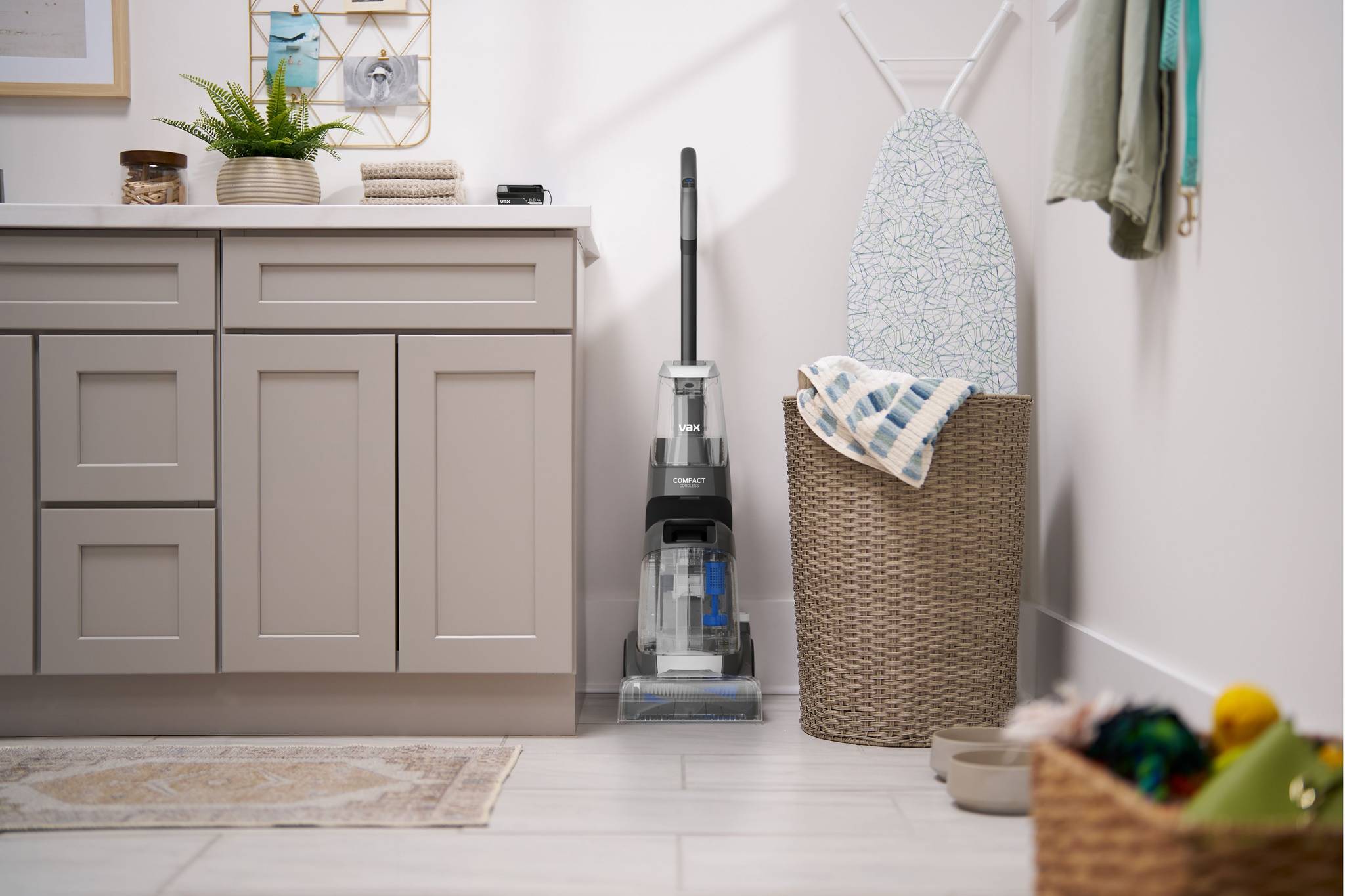 VAX ONEPWR Compact Cordless Carpet Cleaner Compact and Convenient storage