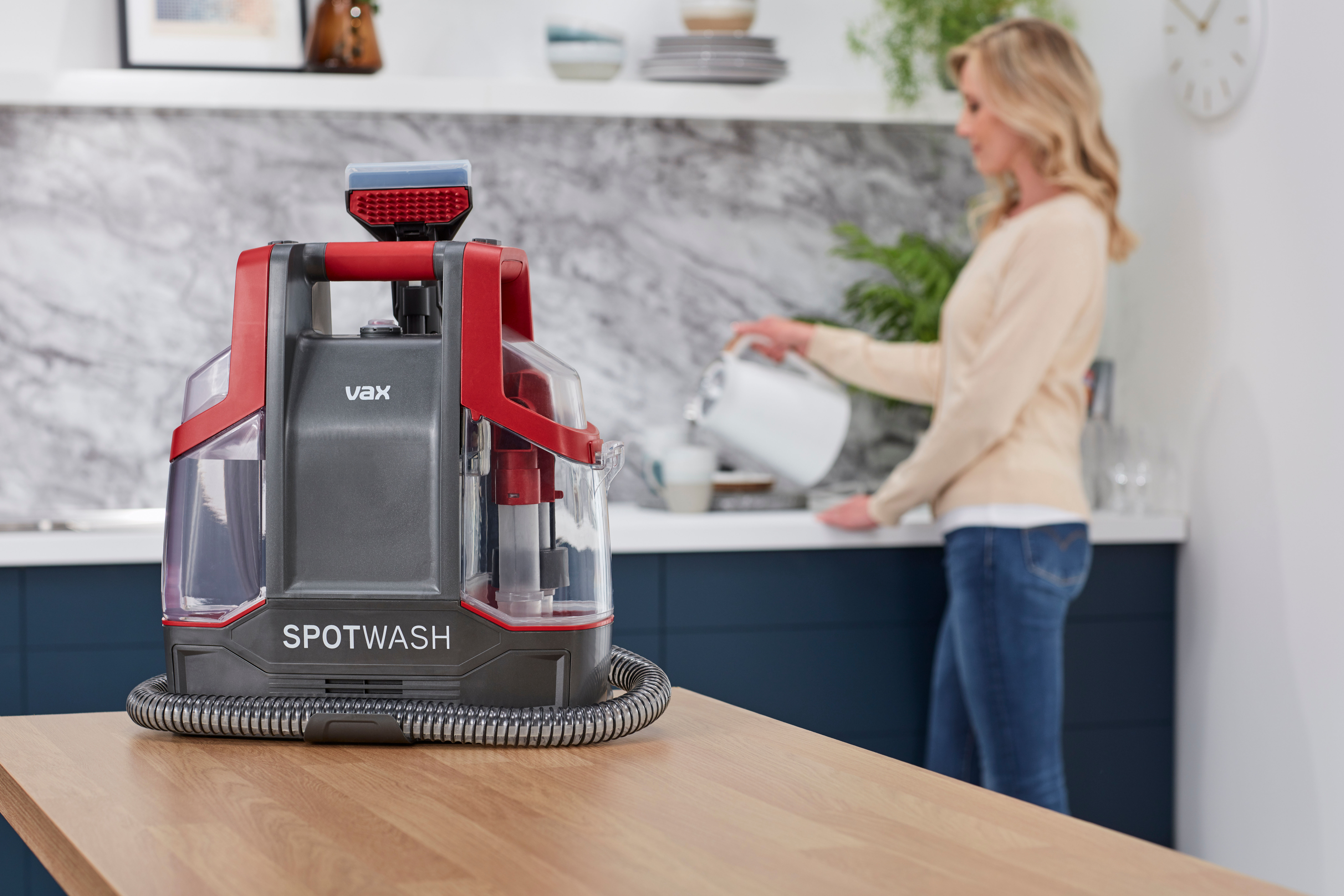 AA - HomePro Web Updates/AAA - New PDP Gallery Content/SpotWash/SpotWash - Red/VAX_SpotWash_-_Dual_Tank_Technology_Lifestyle_Shot_5b