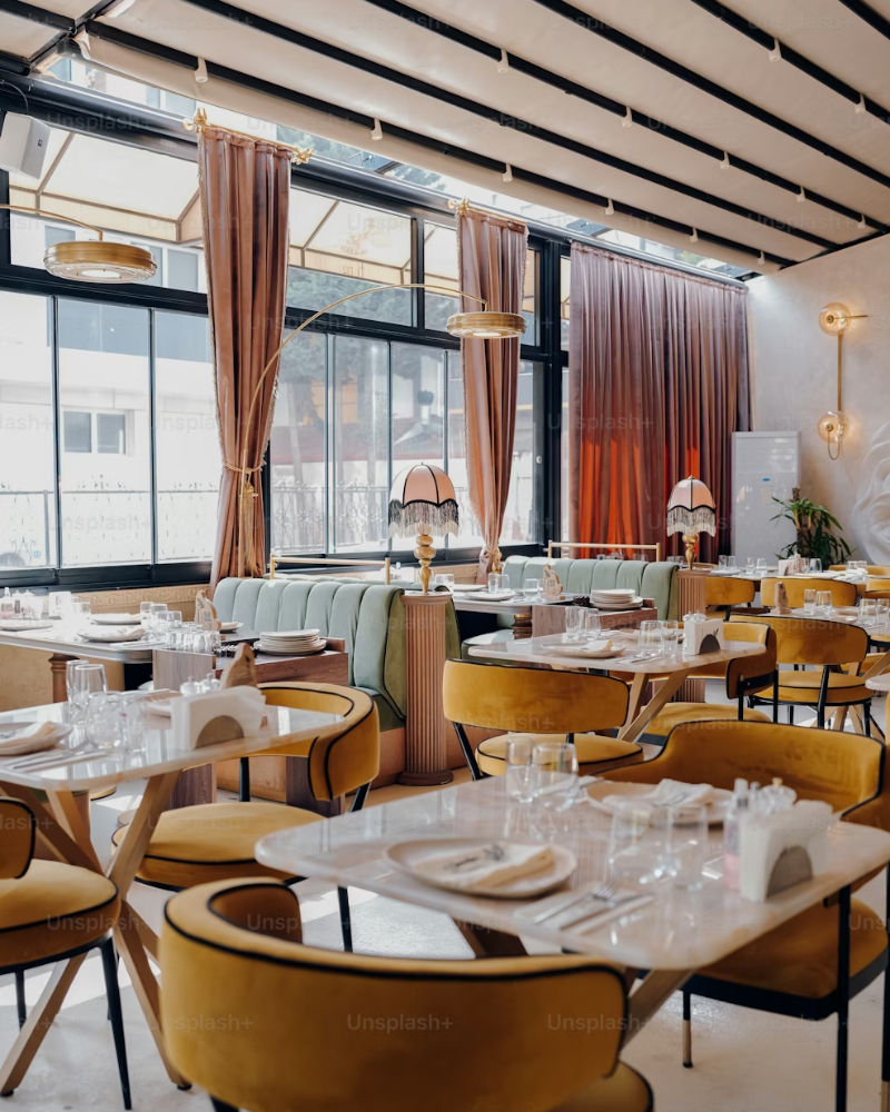 Standalone Restaurants & Bars