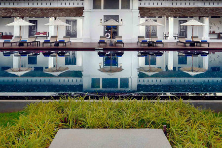 Hotel Pools