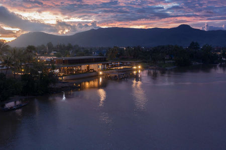Beach, Island + Upcountry Hotels