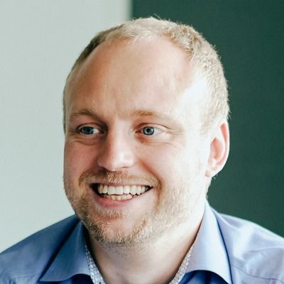 Se hvordan AmpleoCRM kan hjælpe jer
