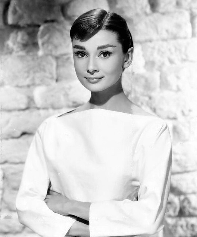 Audrey Hepburn 1956 49930