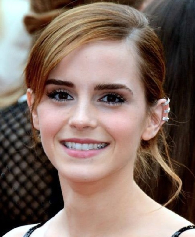 Emma Watson Backs Free Legal Hotline For Victims Of Workplace Sexual