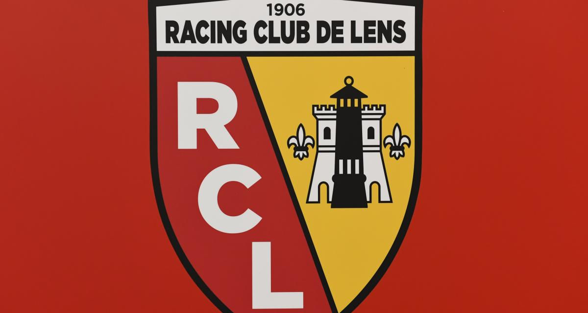 Àtroisjournéesdelafinduchampionnat,leParisSaint-Germaincomptesixpointsd'avancesursondauphin,leRCLens,etpeutaiséments'imaginerremporterlesacreenfindesaison.