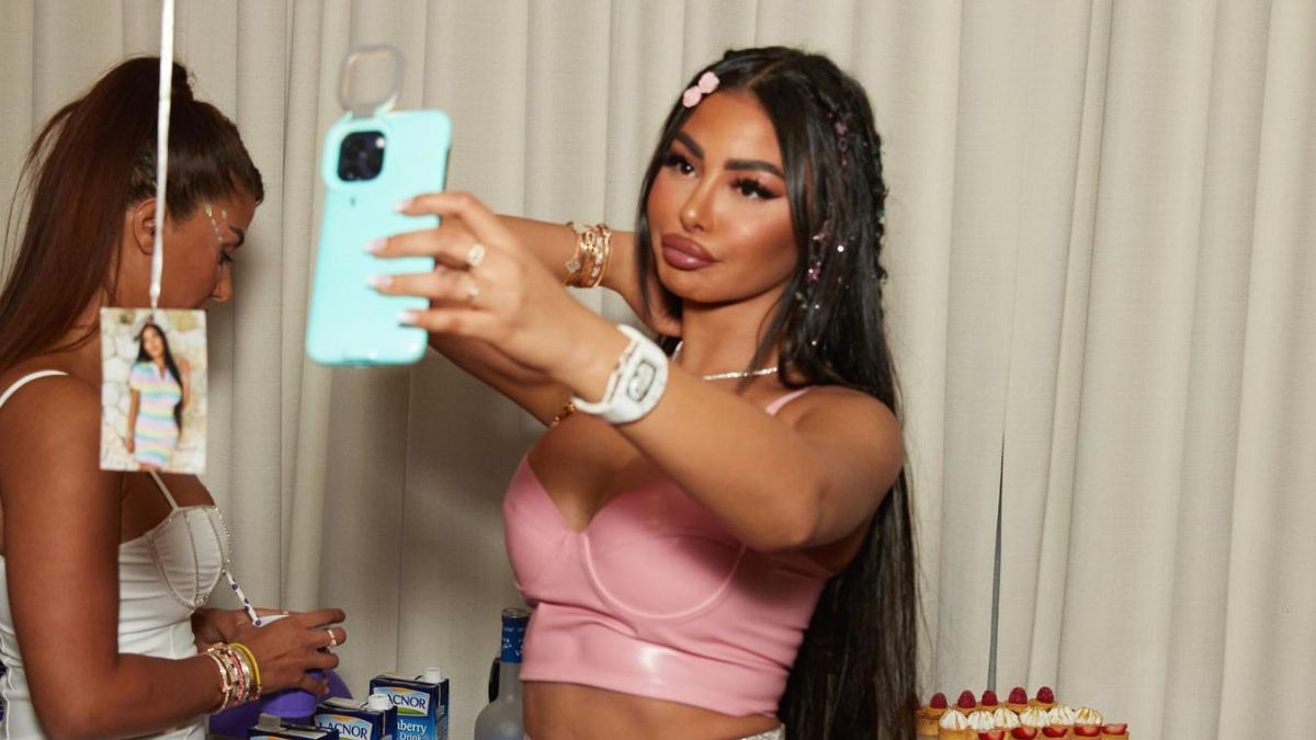 Maeva Ghennam Suite à une embrouille, elle s’emporte en vidéo