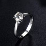 CLASSIC FOUR CLAW SETTING, 1.00CT ROUND CUT