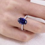 Picture of 3.5 Carat Classic Blue Sapphire Oval Cut Simulated Diamond Engagement Ring In Sterling Silver