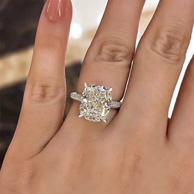 Picture of Stunning Cushion Cut Engagement Ring For Women In Sterling Silver