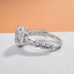 Picture of Gorgeous Oval Cut Engagement Ring In Sterling Silver