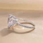 Picture of Elegant Heart Cut Engagement Ring For Women In Sterling Silver