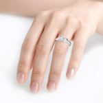 Bortwide Hug Me "Pure Love" Polar Bear Round Cut Sterling Silver Ring