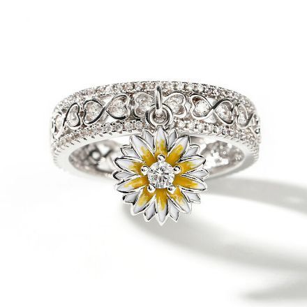 Bortwide "Fresh Daisy" Twist Round Cut Sterling Silver Ring