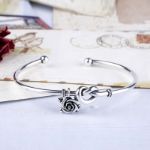 Bortwide Knot Love Bangle