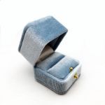 Bortwide Velour Push Metal Button Ring Box