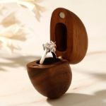 Bortwide Vintage Wooden Heart Shape Magnet Ring Box