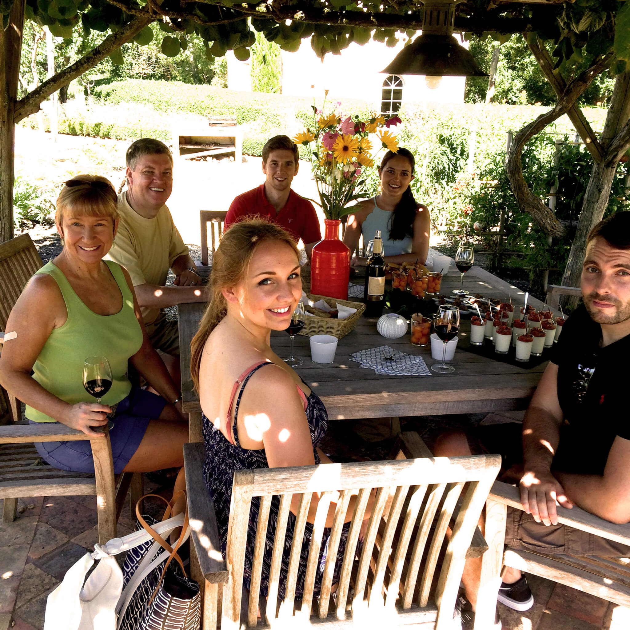 Picnic style lunch in chateau