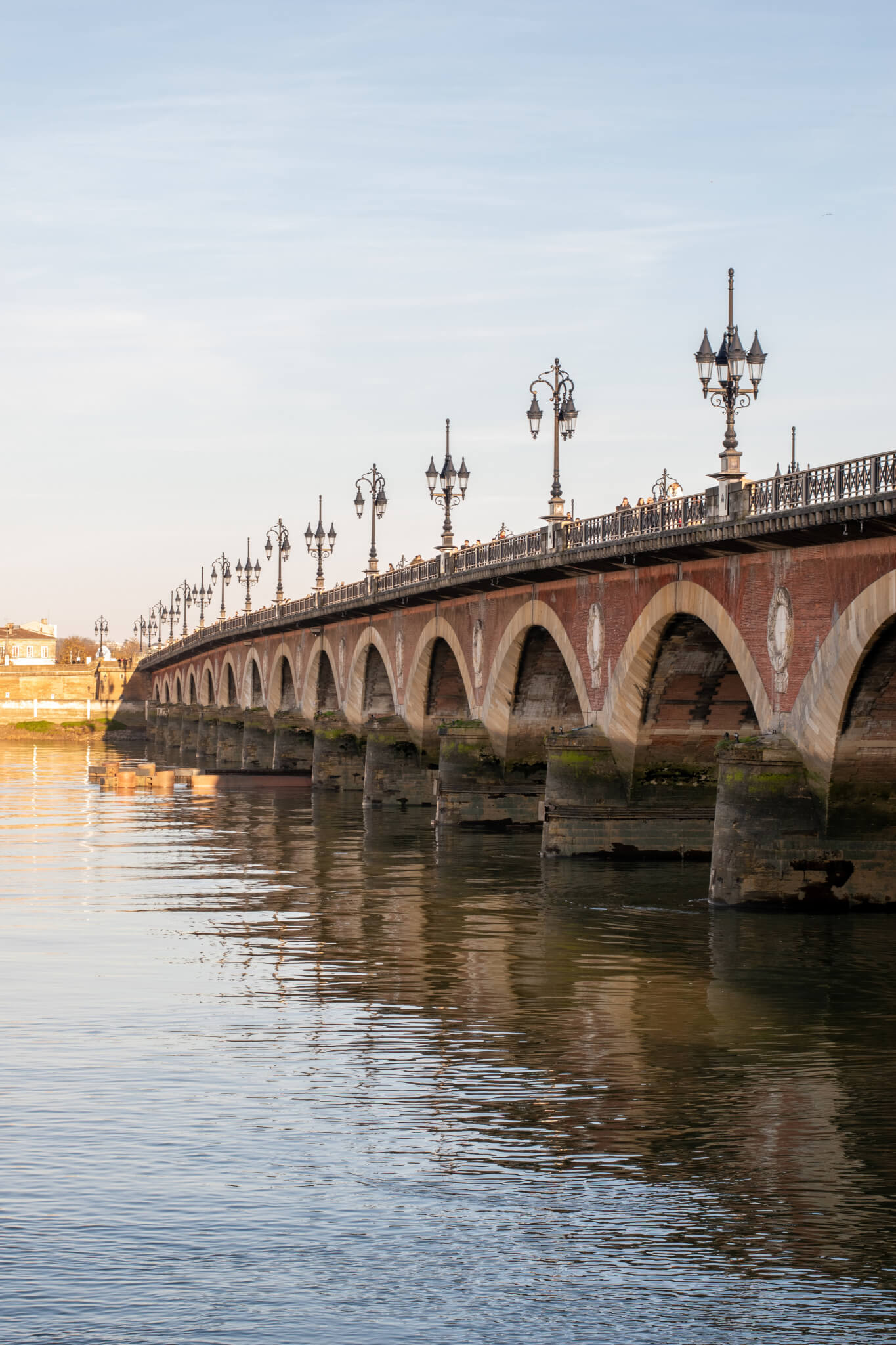 Bordeaux tour Pont de Pierre