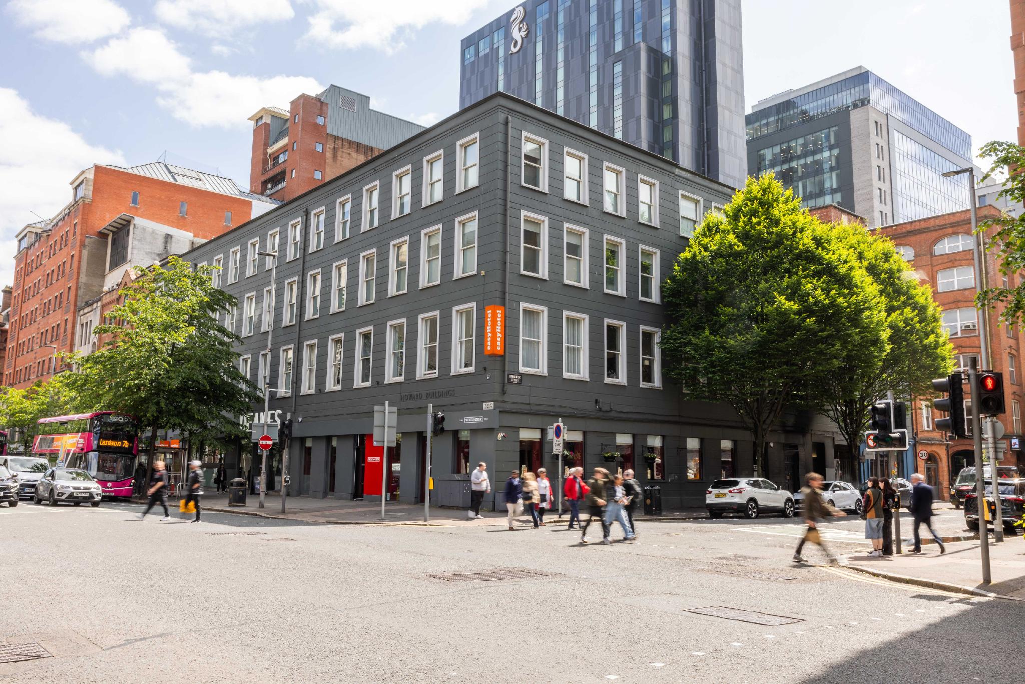easyHotel Belfast - Belfast