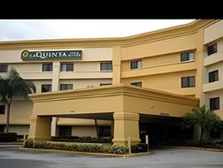 La Quinta Inn & Suites by Wyndham Miami Airport East - Miami