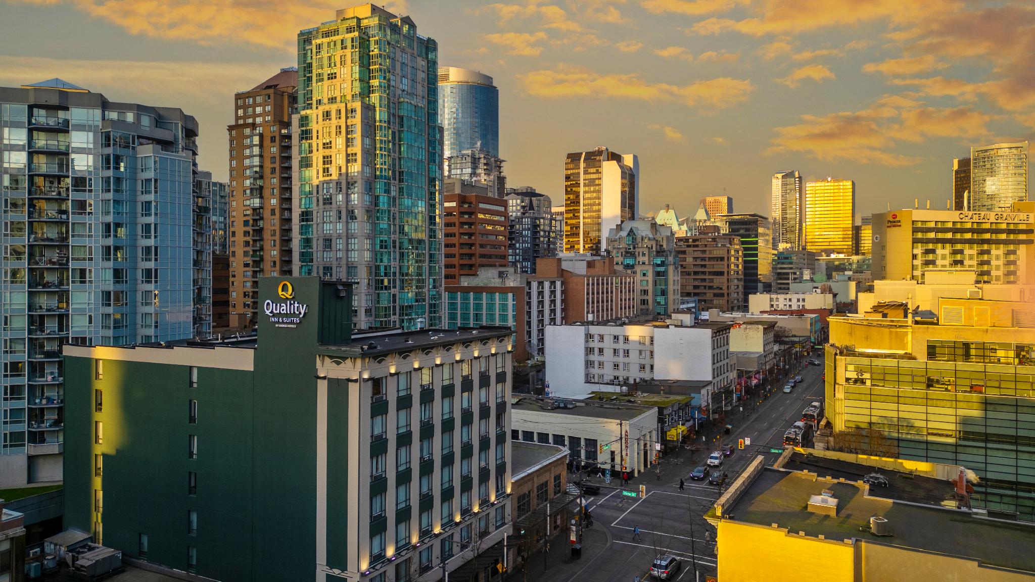 Quality Inn & Suites - Vancouver