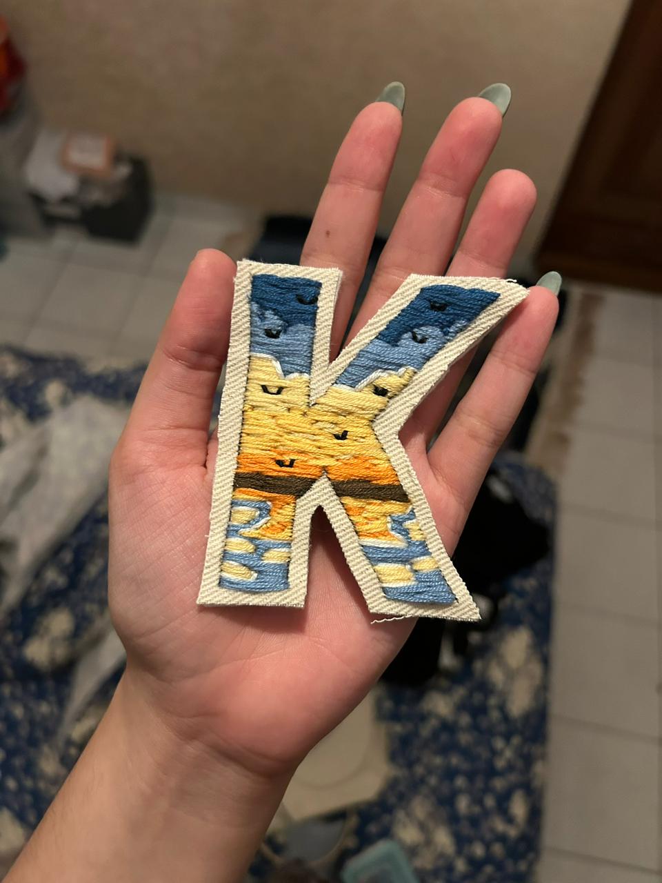 Embroidered catalog piece 035