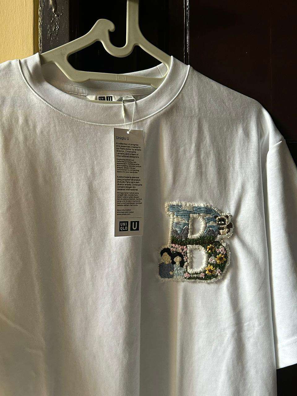 Embroidered catalog piece