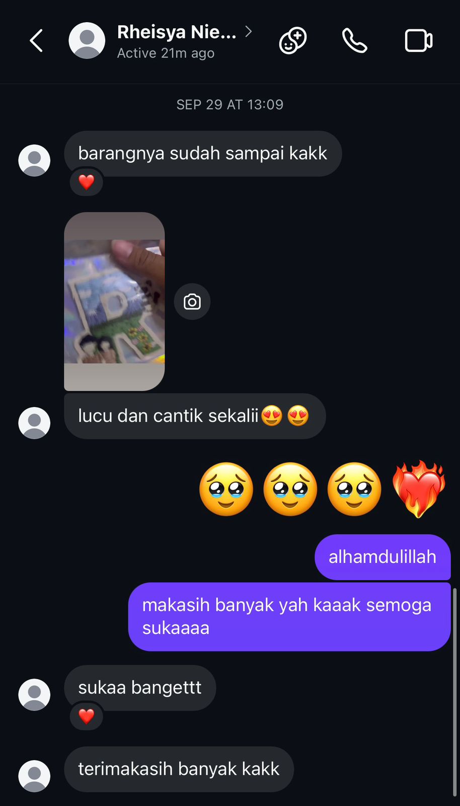 Customer testimony with embroidered piece