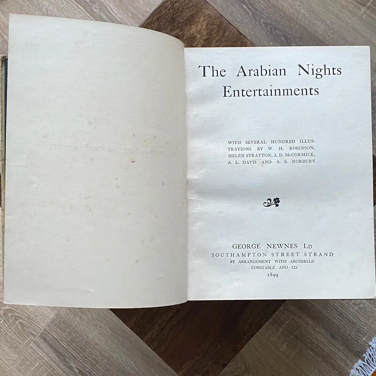 The Arabian Nights Entertainments With 551 Illsutrations 2